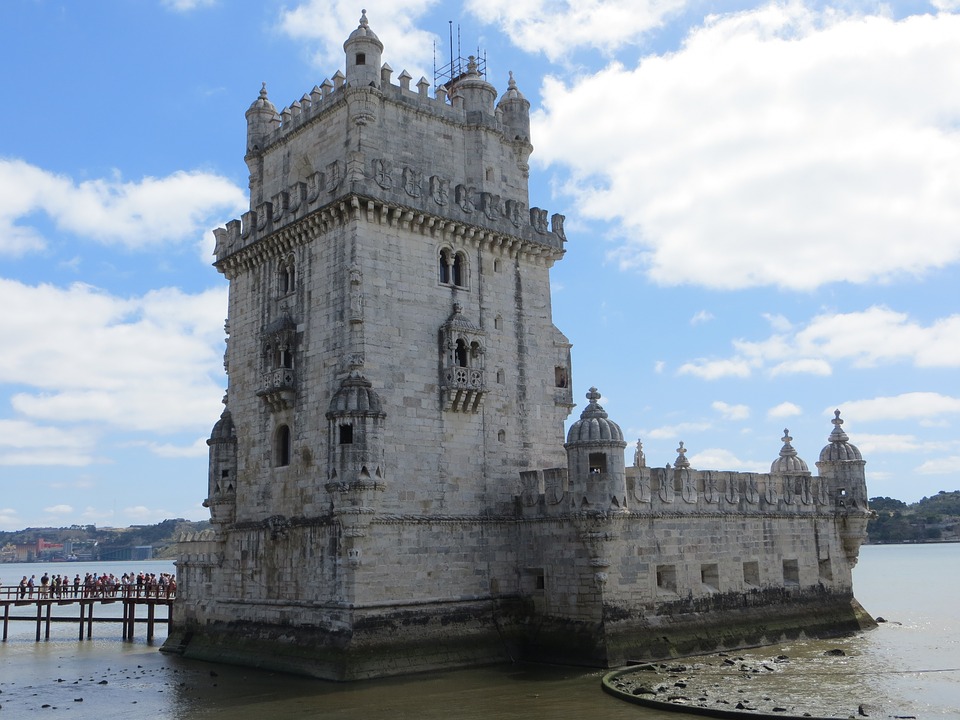 Our guide to escape in the Alfama of Lisbon